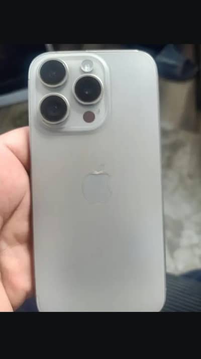 Apple iPhone 15 Pro dual physical sim