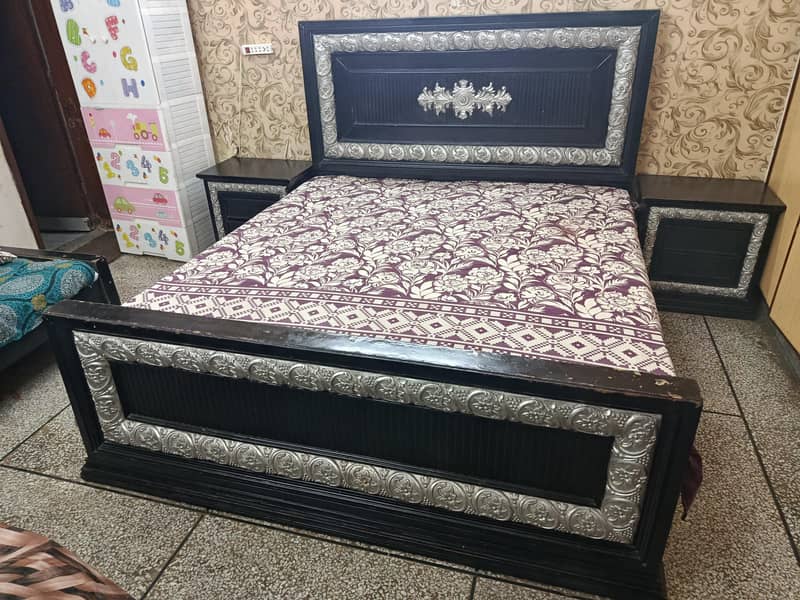 Bed Side Table and Dressing Table 4