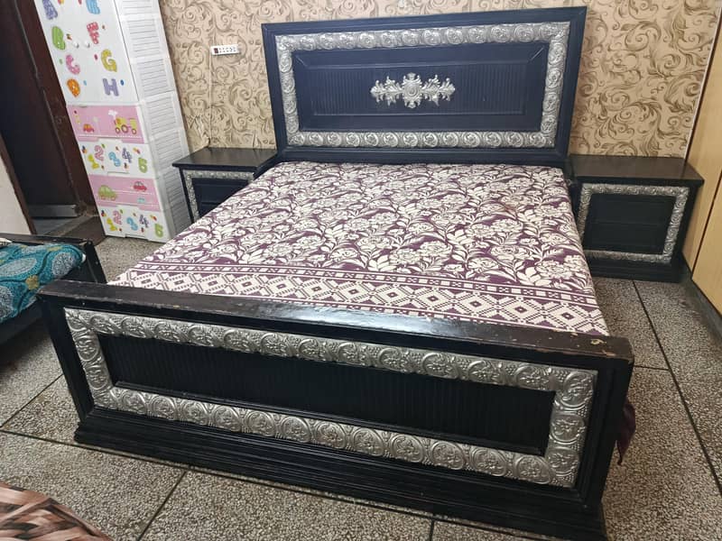Bed Side Table and Dressing Table 5