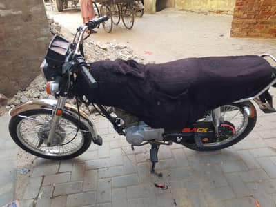 cg125 2019 model all ok bake hai . . . 03148892561 ya nambar on bas