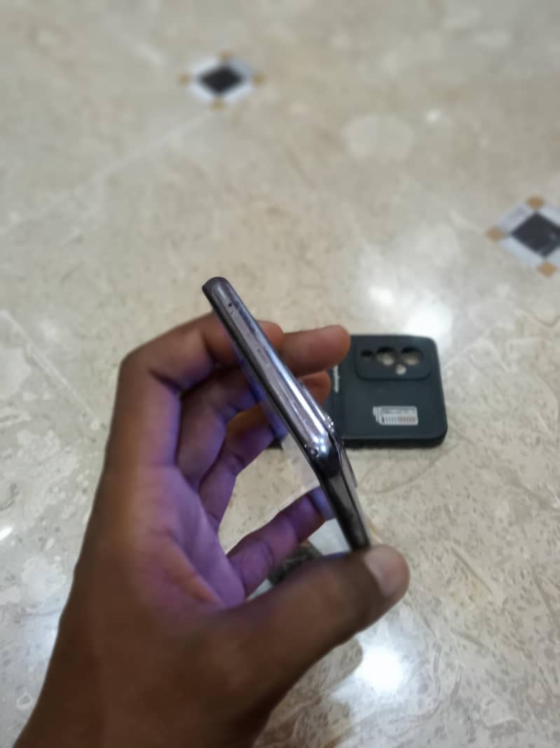 One Plus 9 5g 4