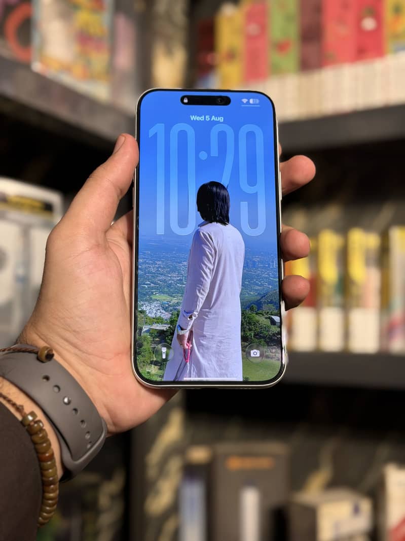 Apple iPhone 17 Pro Max 3