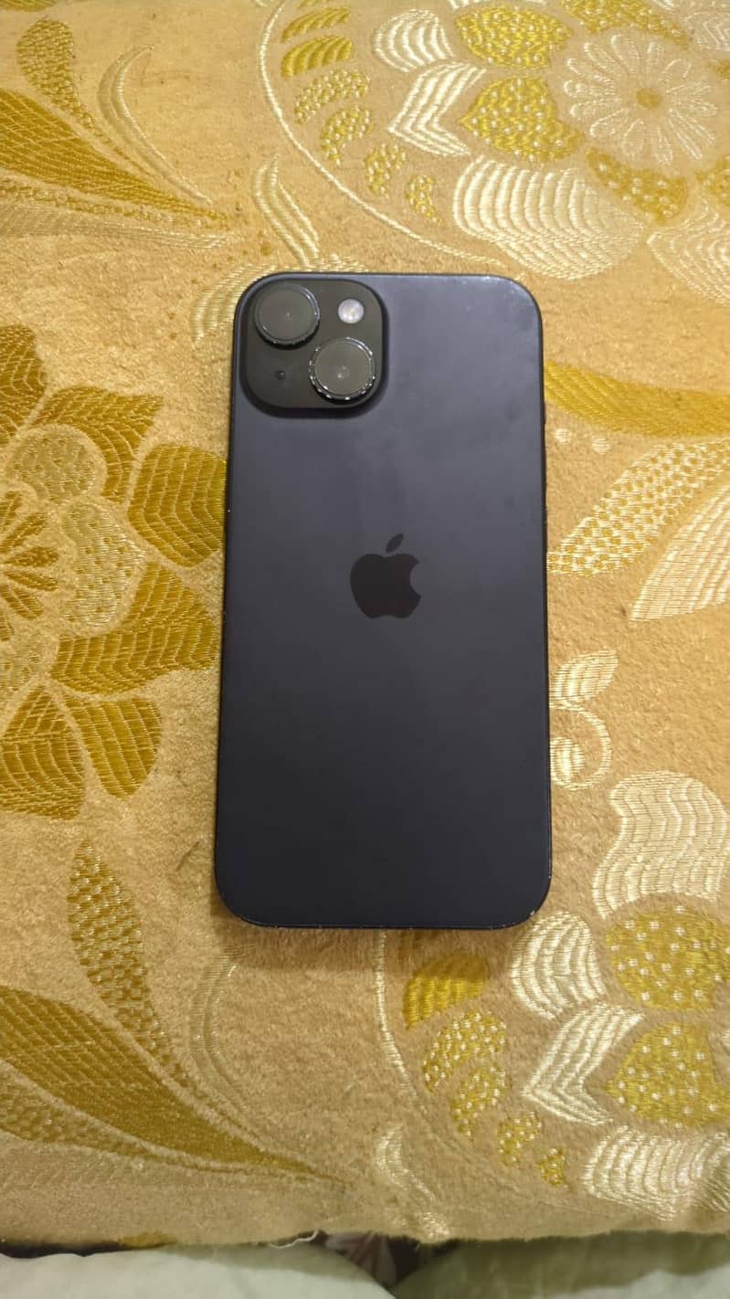 Apple iPhone 15 2