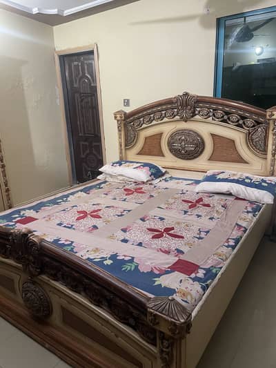 bed & wardrobe