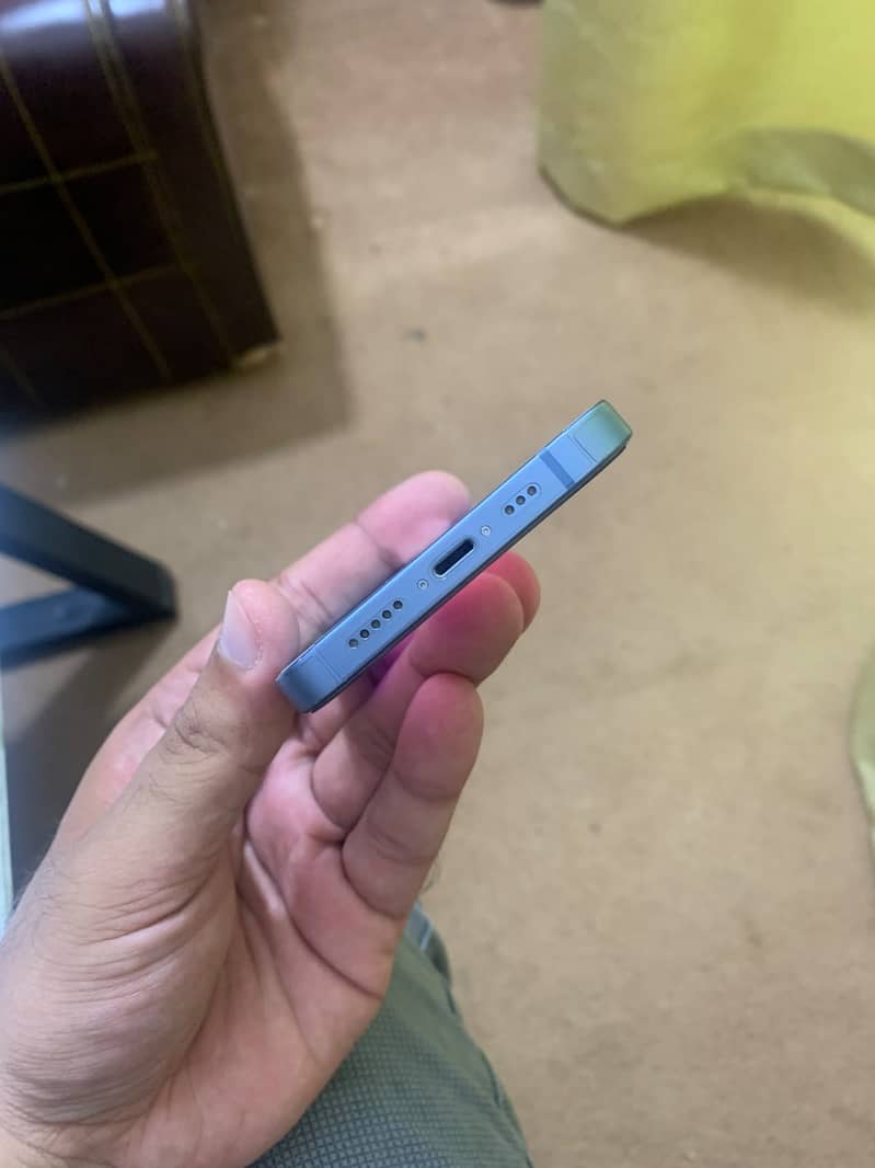 Apple iPhone 14 5