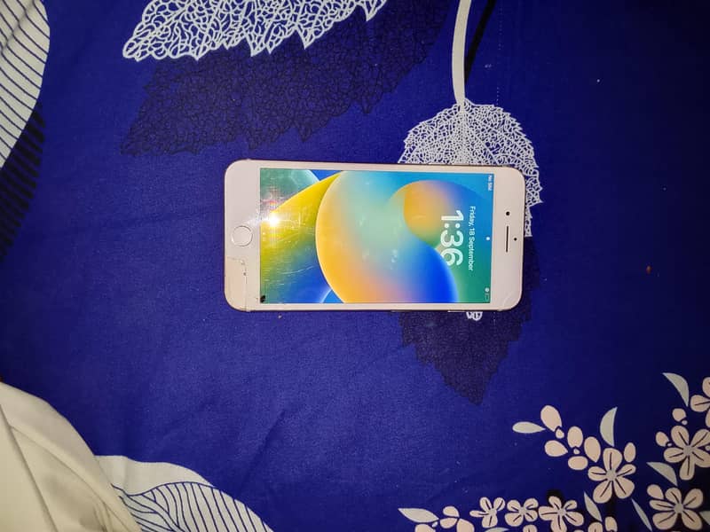 Apple iPhone 8 Plus 5