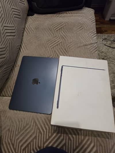 macbook air m3 midnight with box
