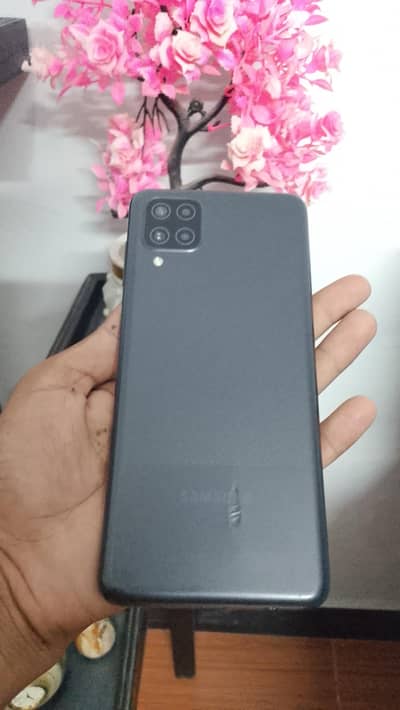 Samsung Mobile M12 128 Gb