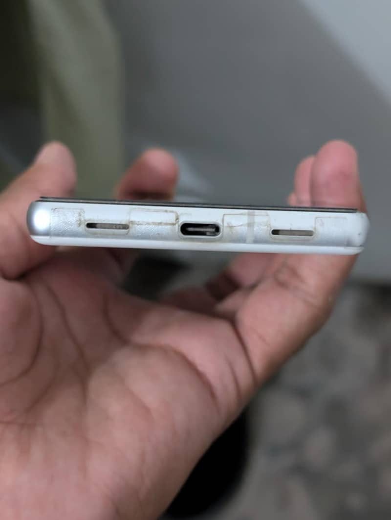Google Pixel 7a 3