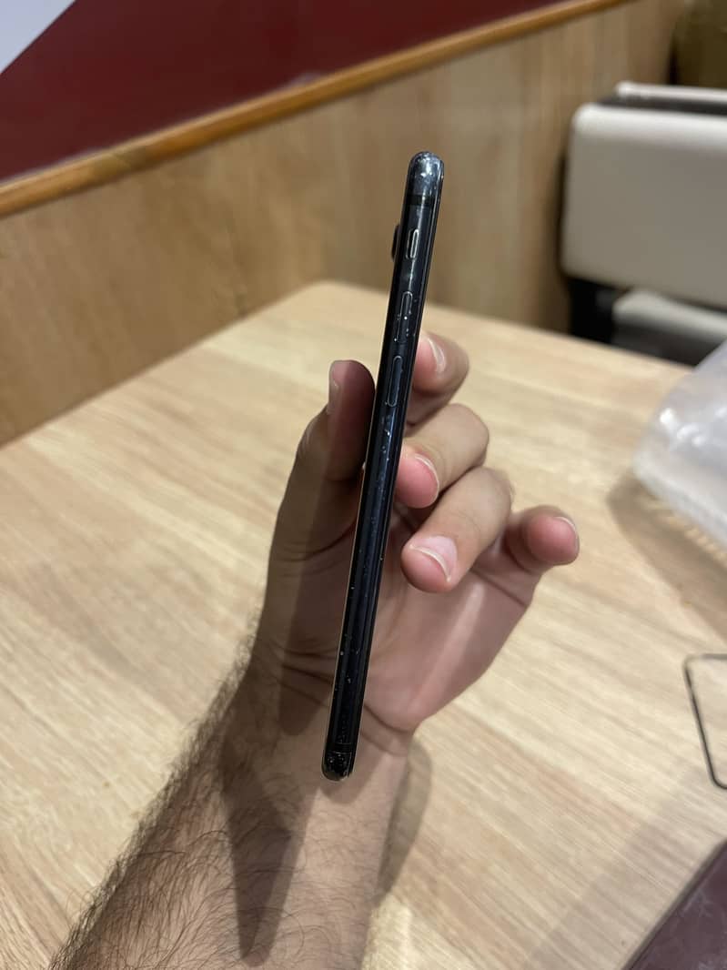 Apple iPhone 7 3