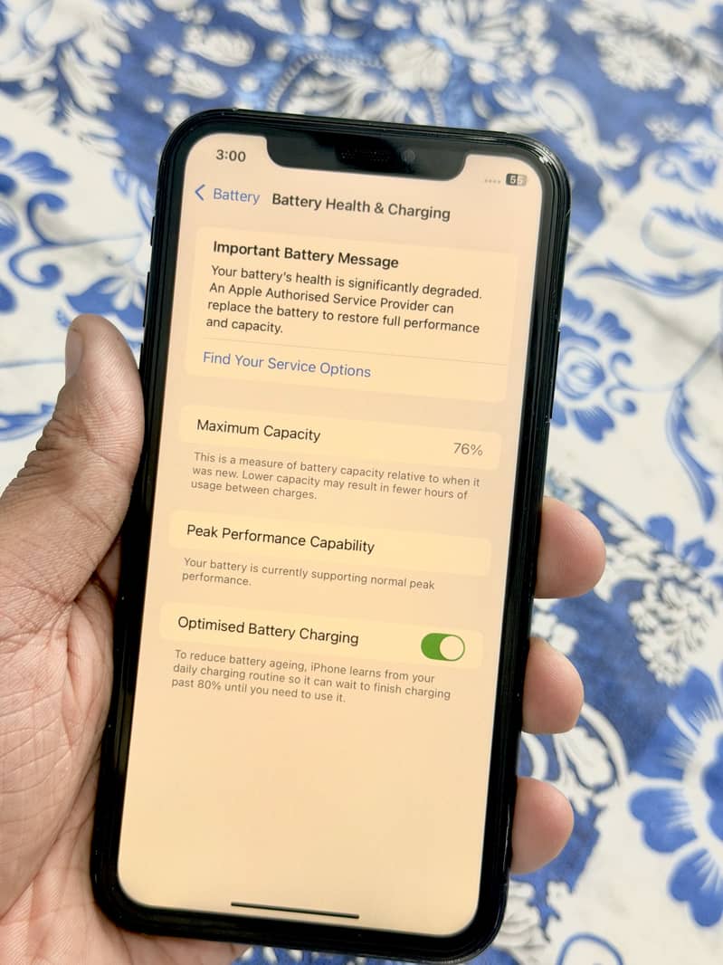 iPhone xR 3