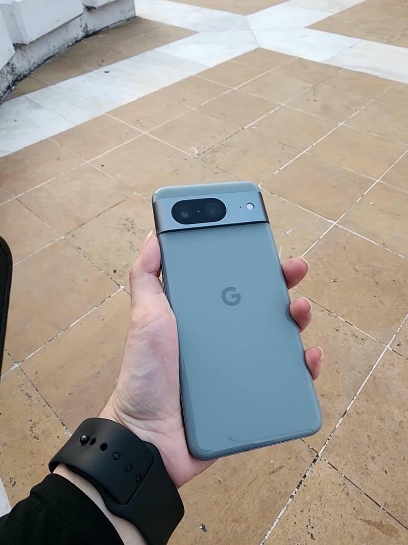 Google Pixel 8 2