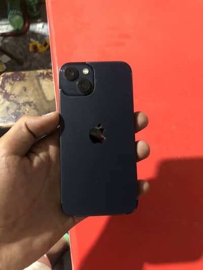 Apple iPhone 13