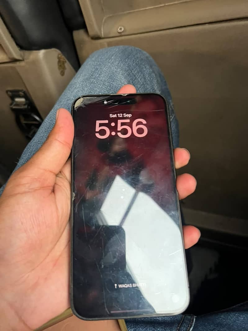 Apple iPhone 15 Pro Max 3