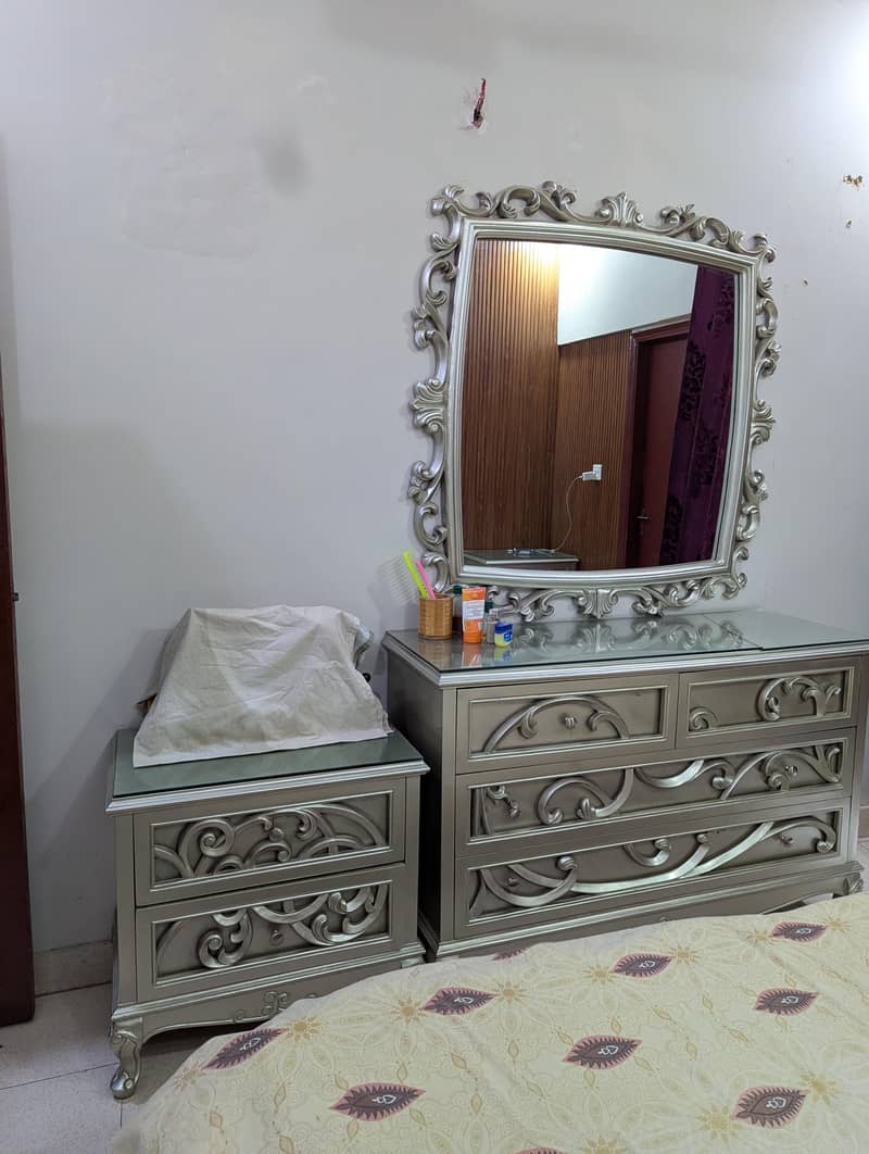 bedroom set 2