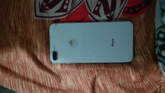 iPhone 8 Plus. with box pata approved. nicha sub likha hoya hai