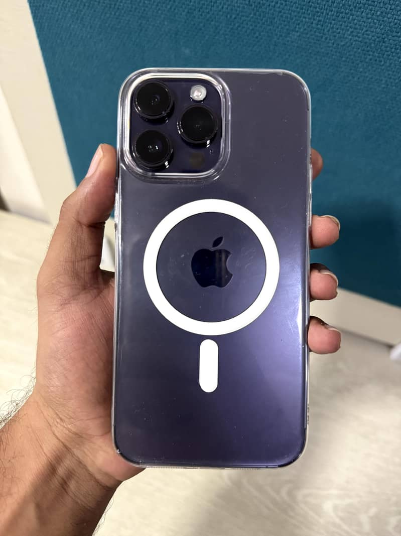 Apple iPhone 14 Pro Max 1