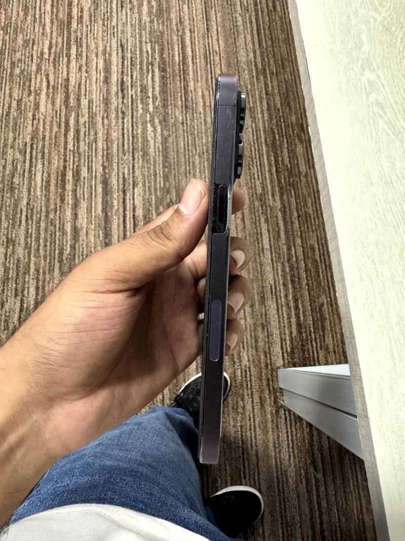 Apple iPhone 14 Pro Max 4