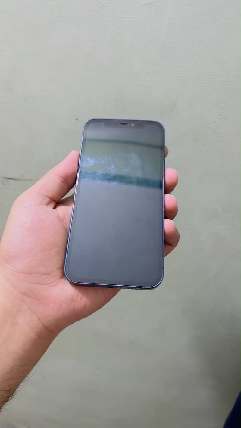 Apple iPhone 12 3