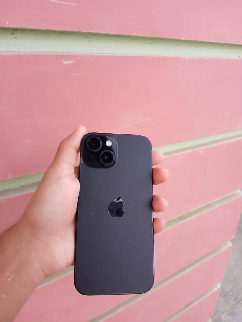 Apple iPhone 15 7