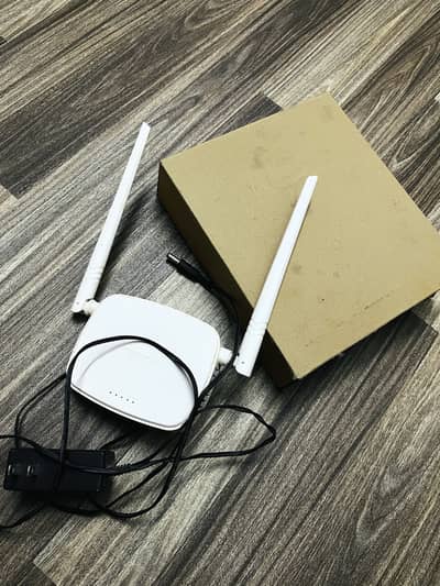 Tenda fiber router with box condition new