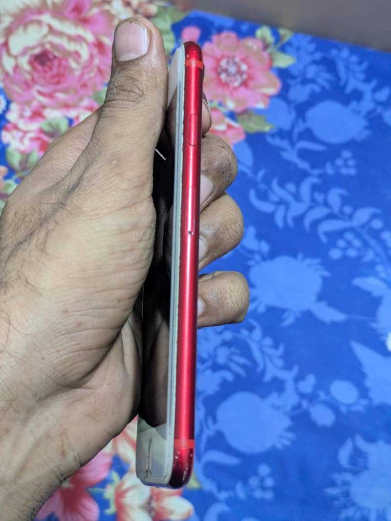 Apple iPhone 7 2