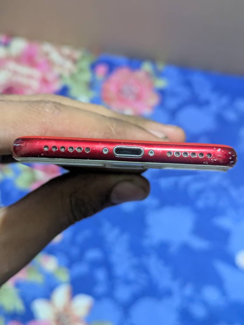 Apple iPhone 7 4