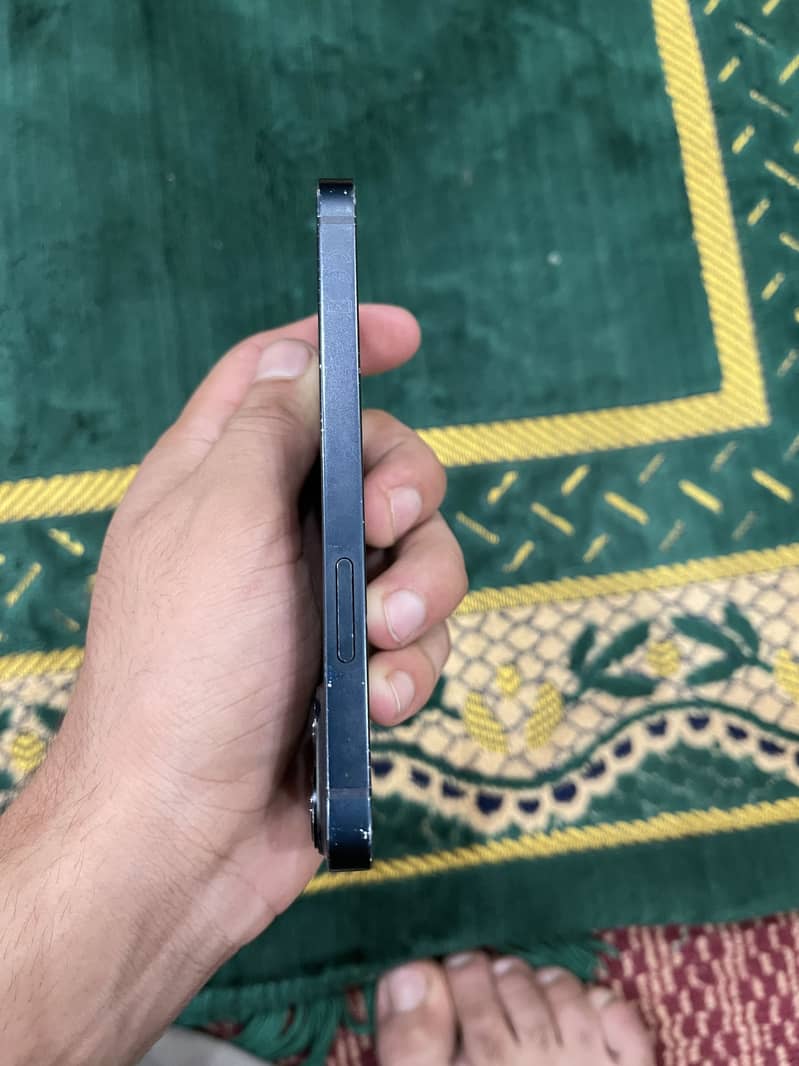 Apple iPhone 13 mini 2