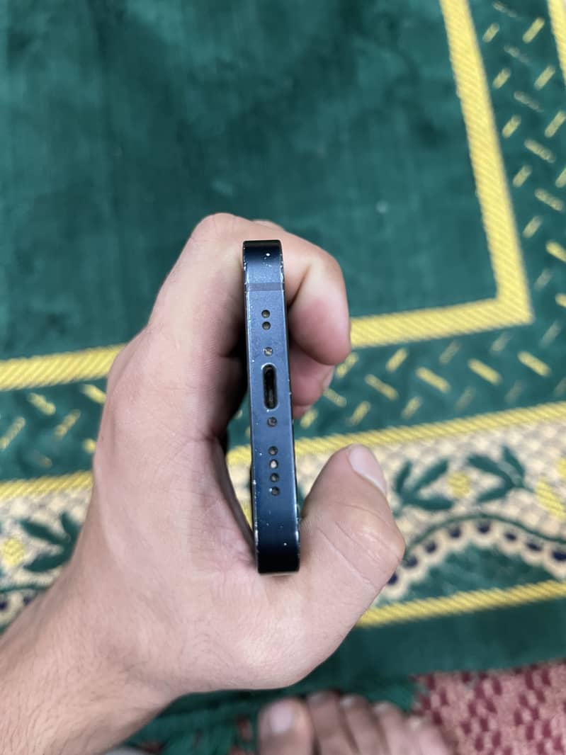 Apple iPhone 13 mini 3