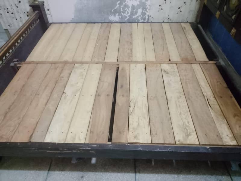 king size bed 1