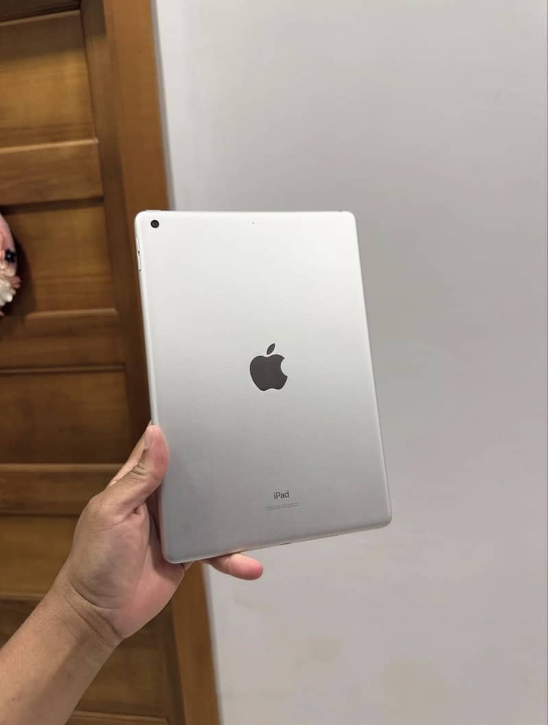 iPad 7th Generation 3