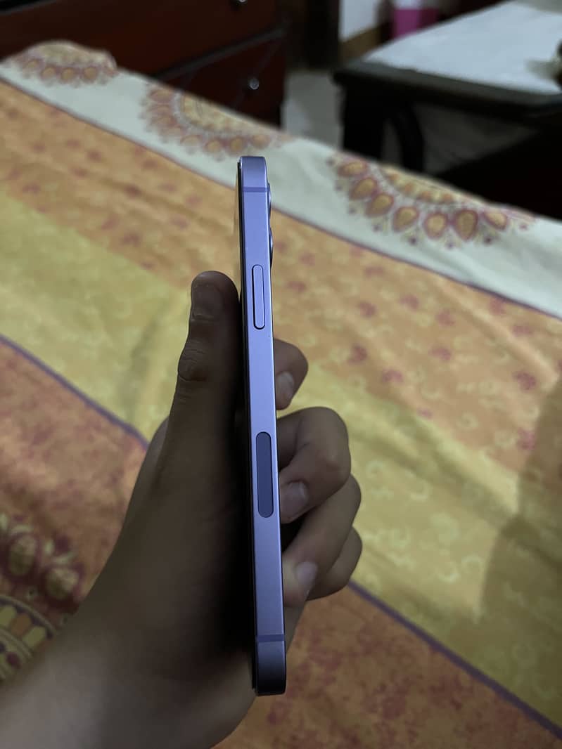 Apple iPhone 12 2