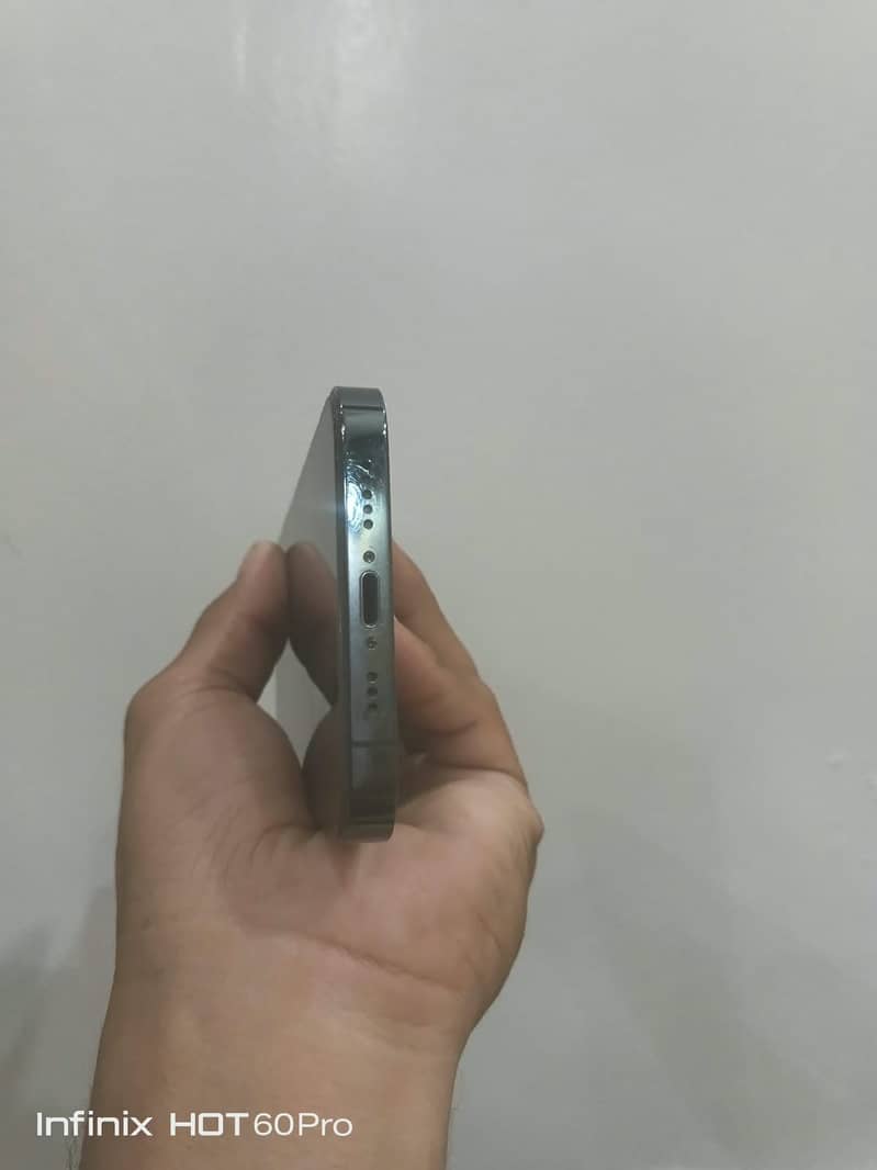 Apple iPhone 12 Pro 1