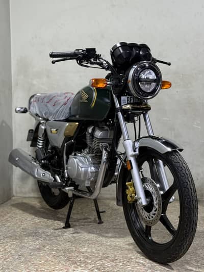 Honda cg 150 2026 model  ( 1700 used only )