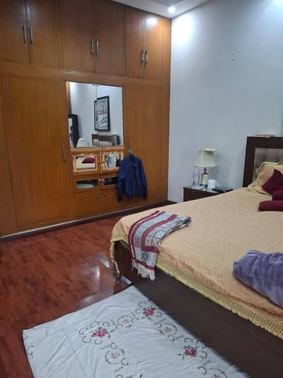 10 MARLA DOUBLE STORY BEAUTIFULL HOUSE AVAILABLE FOR SALE