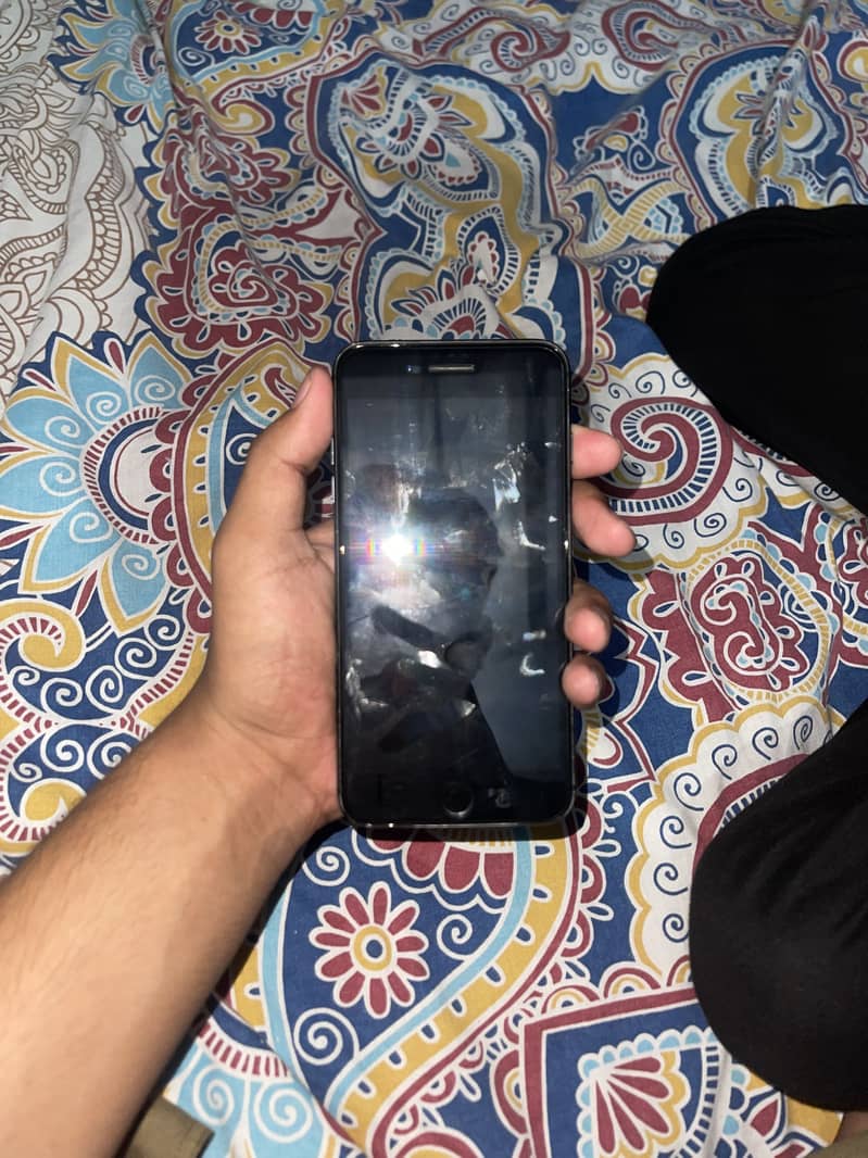 Apple iPhone 7 Plus 1