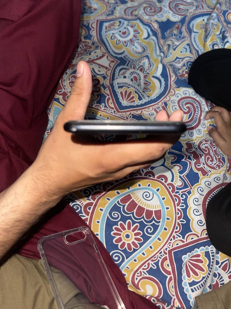 Apple iPhone 7 Plus 4