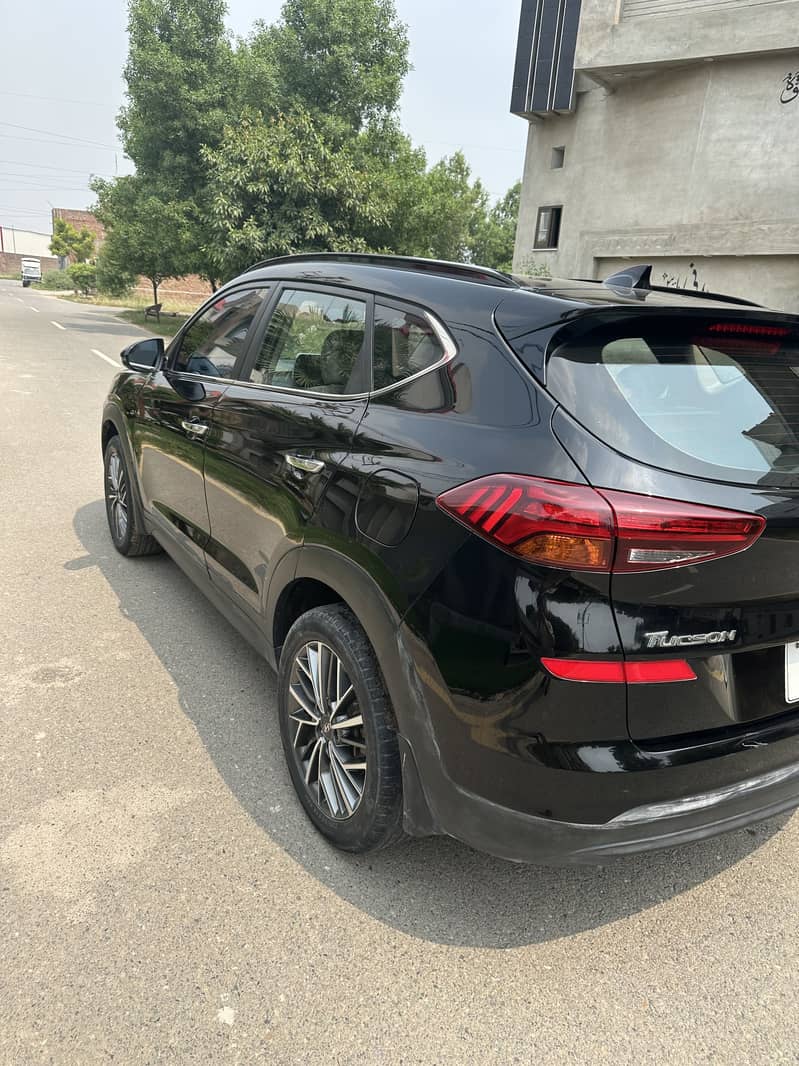 Hyundai Tucsun FWD 2022 8
