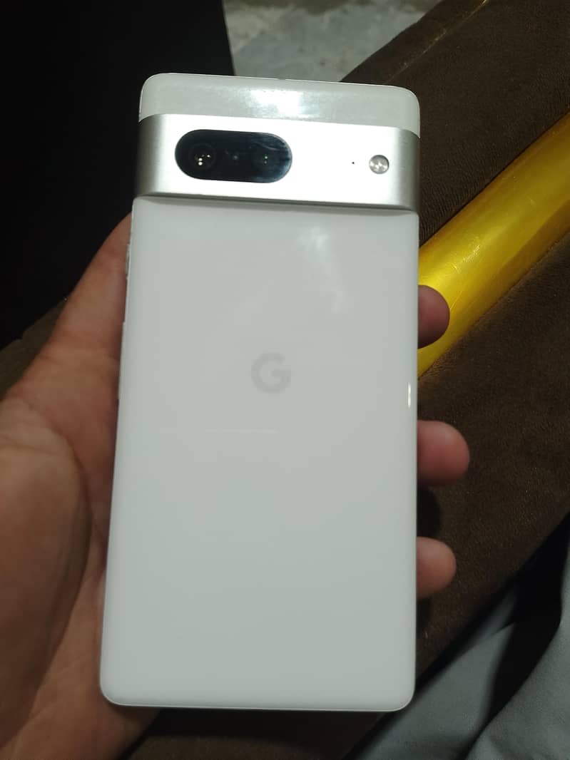 Google Pixel 7 4