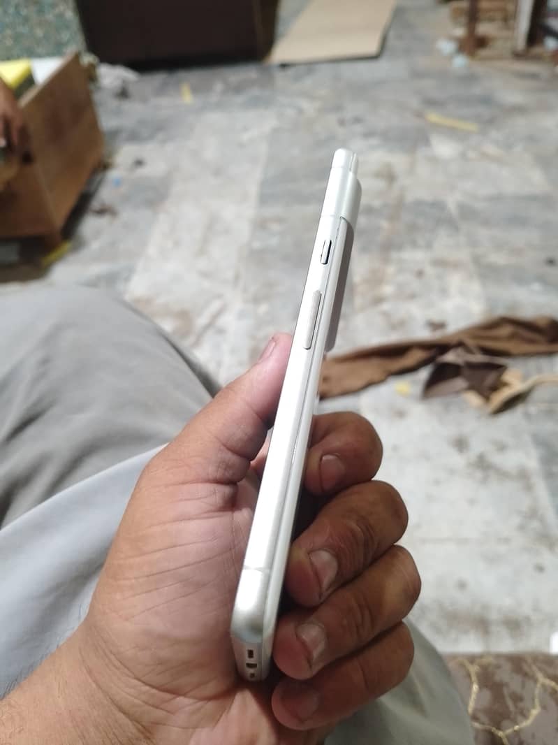 Google Pixel 7 6