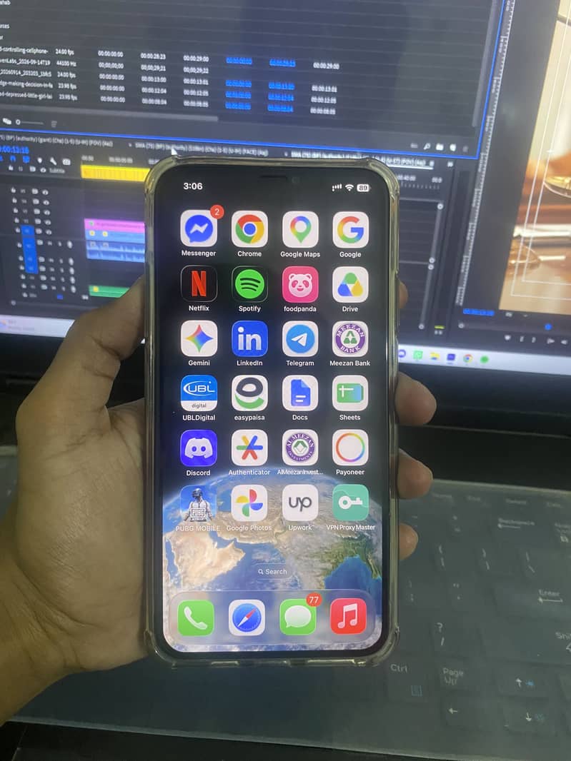 Apple iPhone 11 Pro Max 1