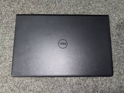 Dell 15 DC15255 laptop with an AMD Ryzen 7000 processor