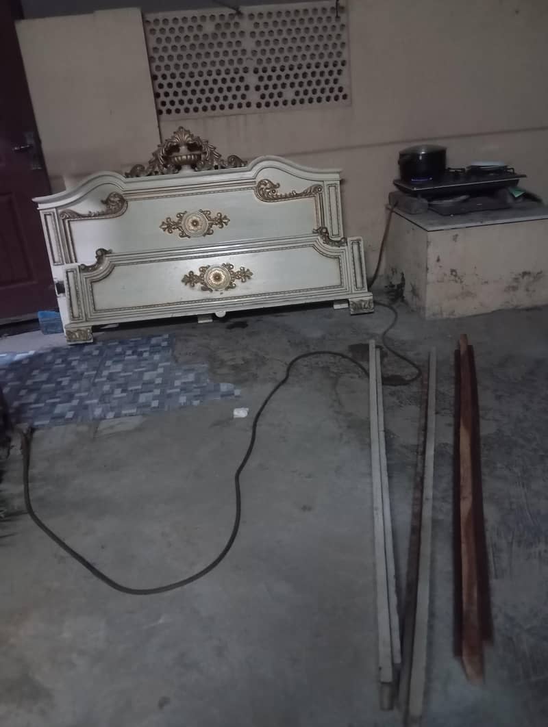 king sized sheesham bed with medicated mattress 1