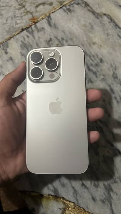 Apple iPhone 16 Pro