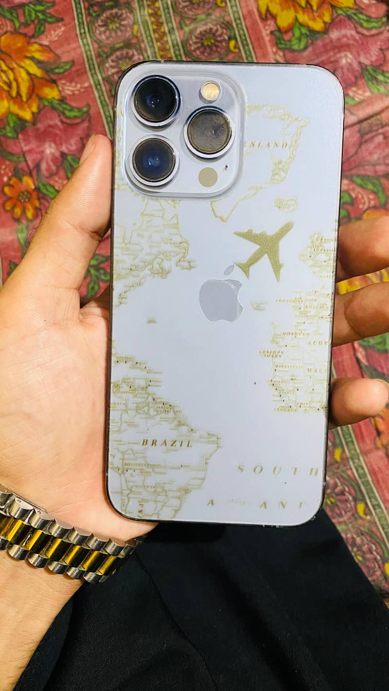 Apple iPhone 13 Pro 1