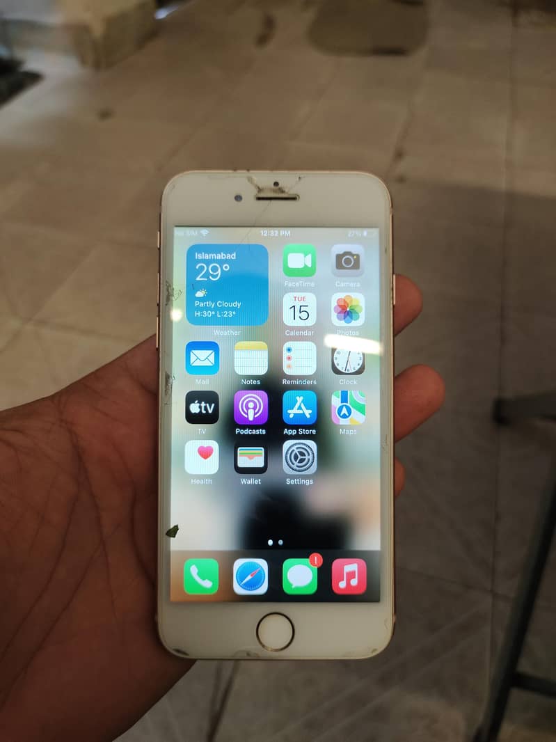 Apple iPhone 8 1