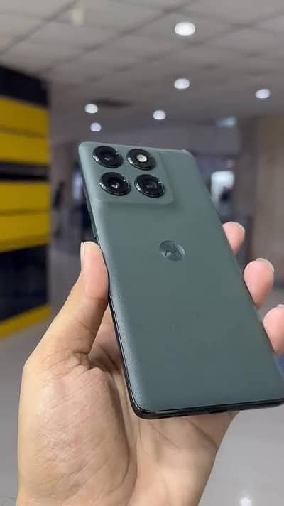Motorola Edge 2025 10 by 10