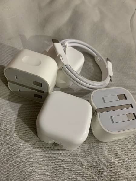 16 pro max adapters 1