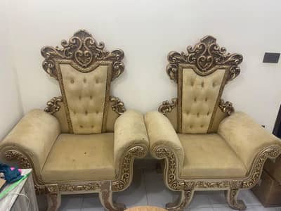 room chairs with one table with sheshah condition 10/8