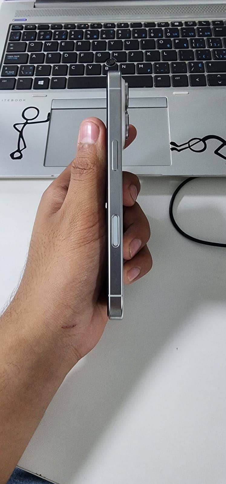 Iphone 16 pro 3
